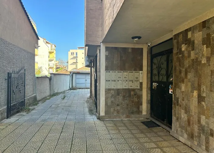 شقة Heart Of - 2 Bedrooms, Private Garage