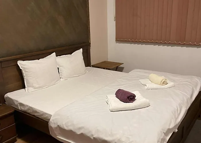 Heart Of - 2 Bedrooms, Private Garage * بلوفديف